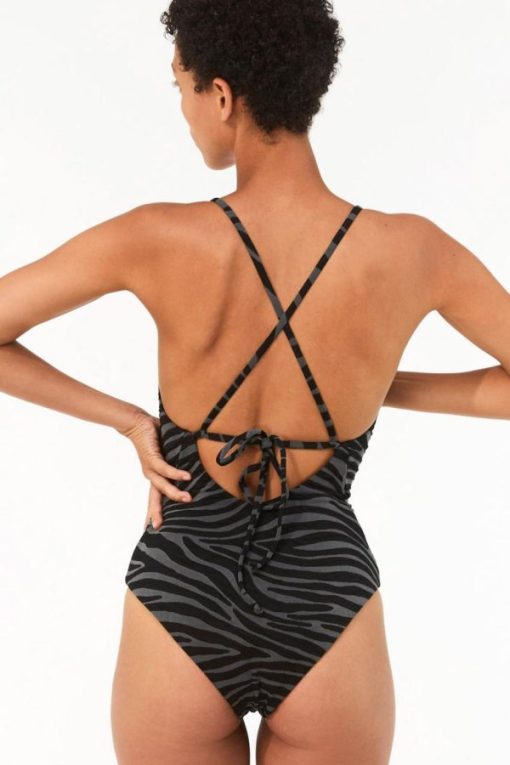 Dressvogue.shop156e51b48a 4